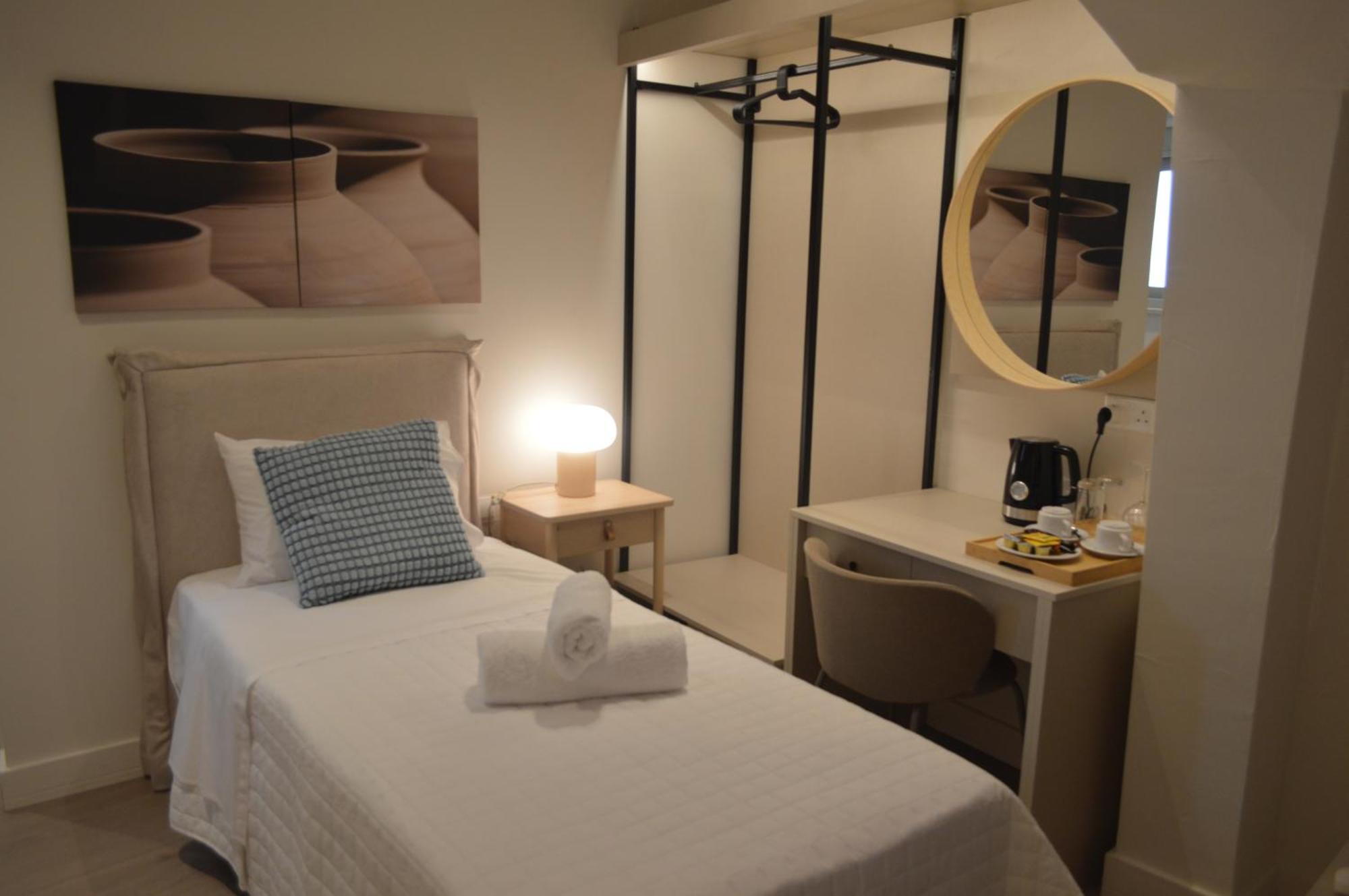 Leondiana Boutique Hotel ลาร์นาคา ภายนอก รูปภาพ