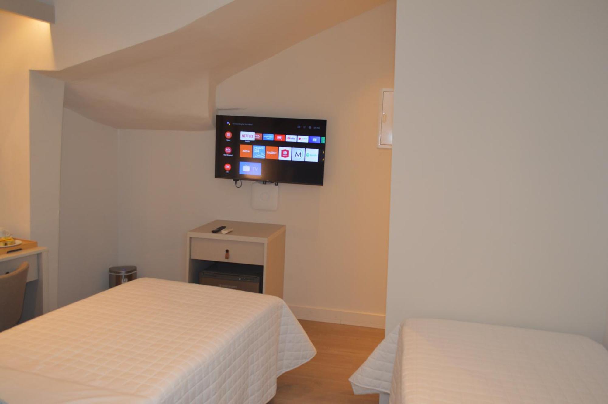 Leondiana Boutique Hotel ลาร์นาคา ภายนอก รูปภาพ