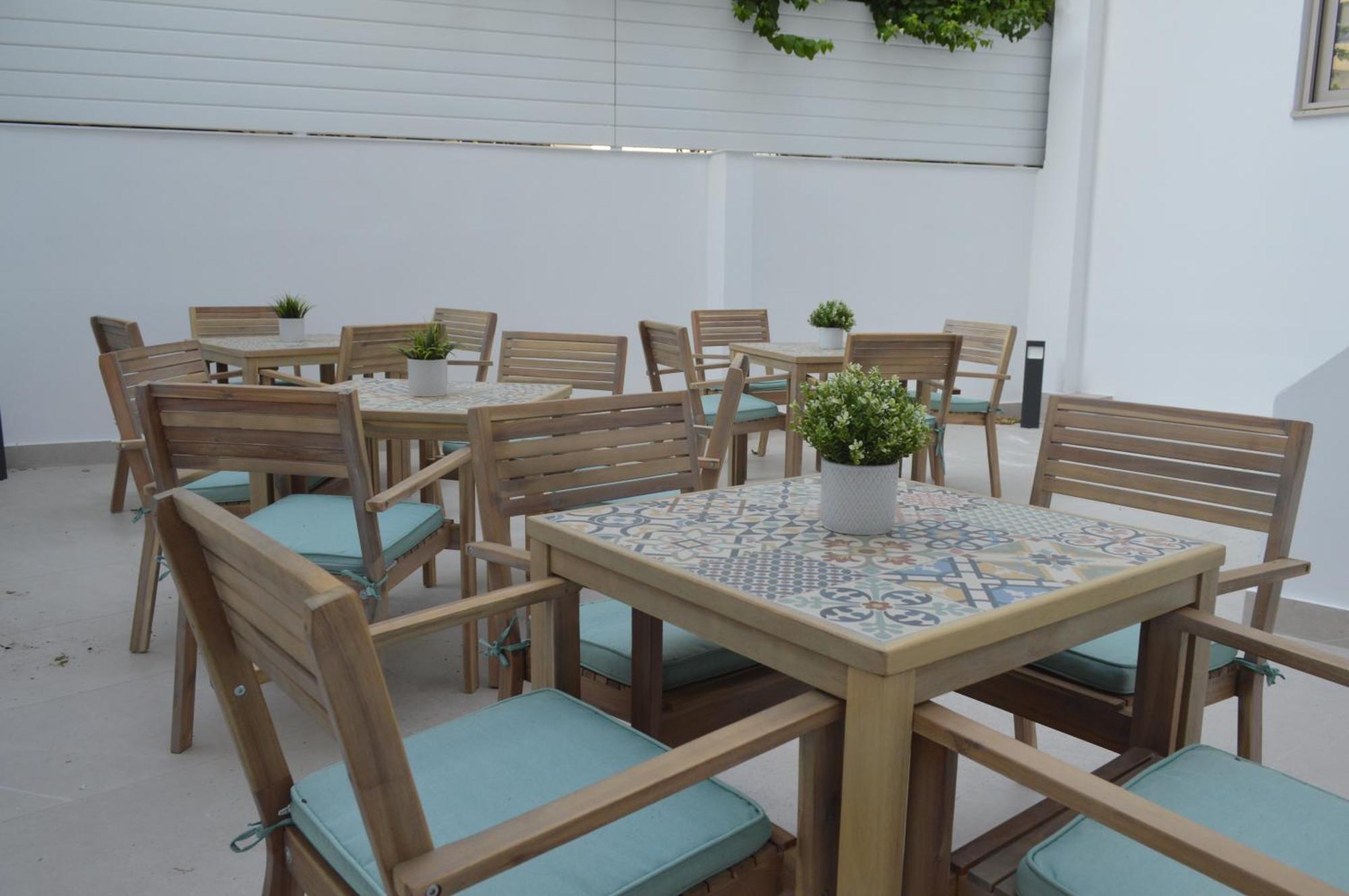 Leondiana Boutique Hotel ลาร์นาคา ภายนอก รูปภาพ