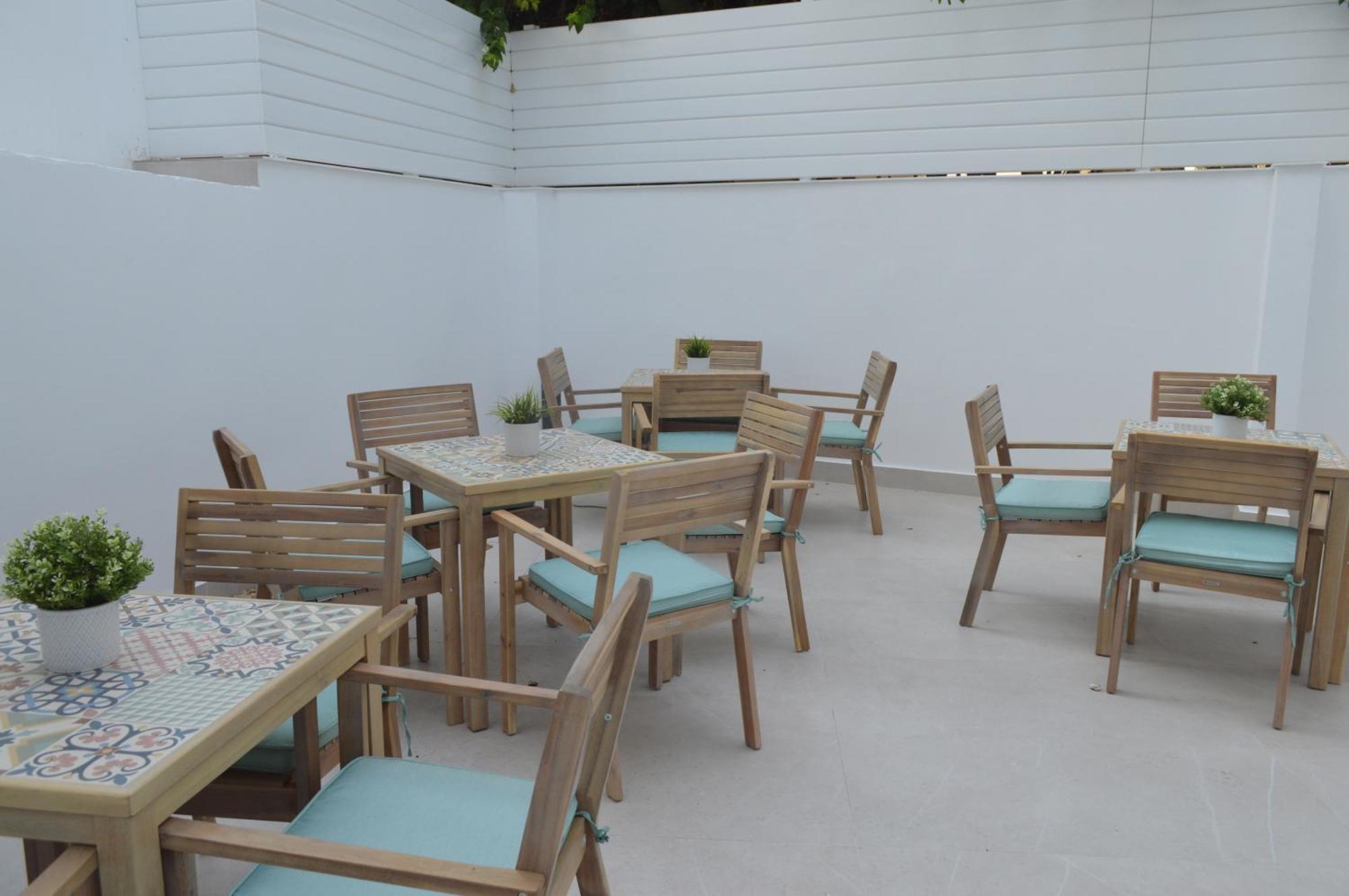 Leondiana Boutique Hotel ลาร์นาคา ภายนอก รูปภาพ
